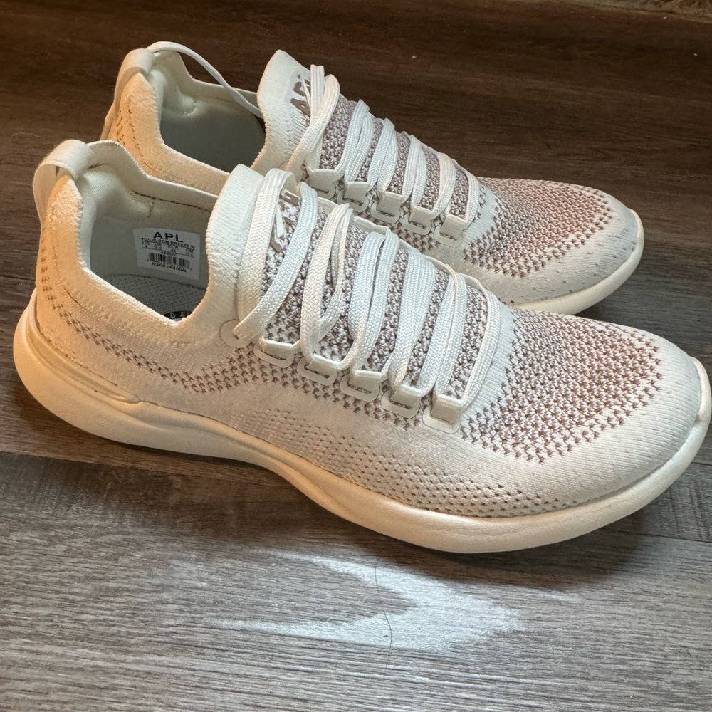 APL Techloom Breeze